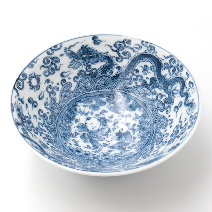 Blue and White Porcelain with Yunting Li