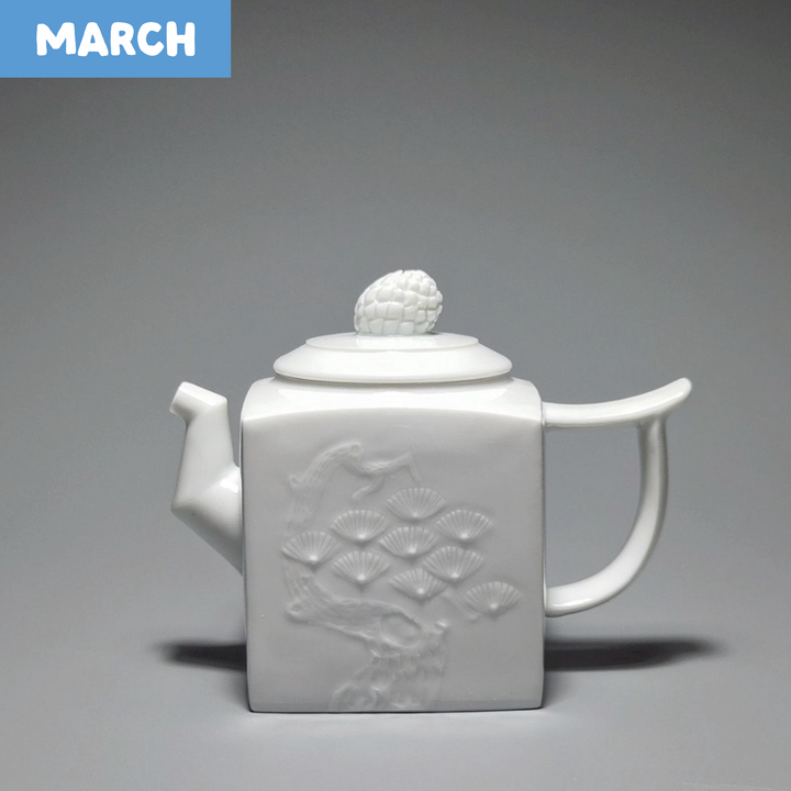 Porcelain Teapots with Yoo Sung