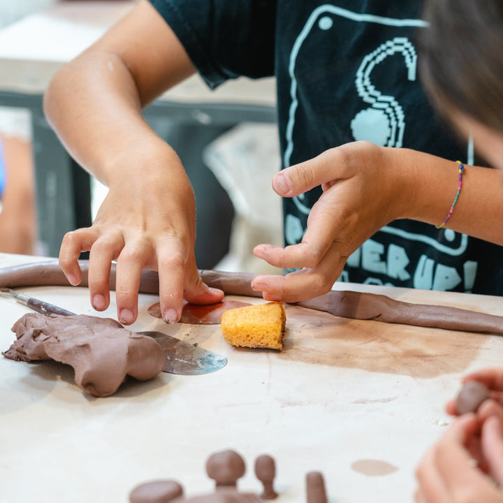 Kids Handbuilding Class (1 hour)