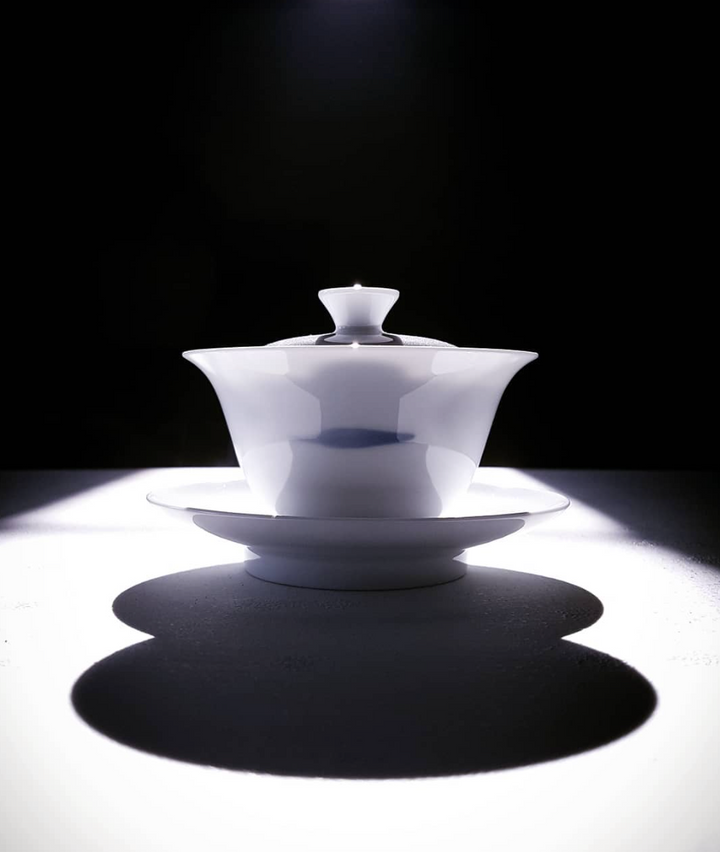 Porcelain Teapots with Yoo Sung